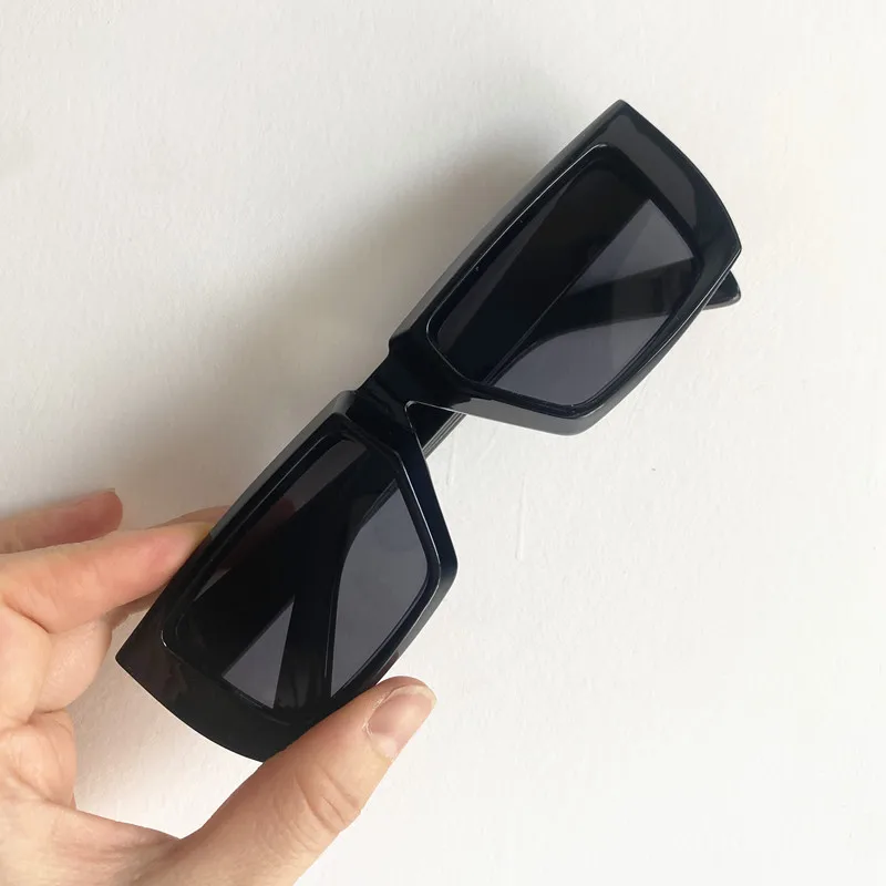 Fashion Sunglasses Men Personality Sun Glasses Anti-UV Spectacles Alien Eyeglasses Simplity Google Black Color Ornamental
Fashion Sunglasses Men Personality Sun Glasses Anti-UV Spectacles Alien Eyeglasses Simplity Google Black Color Ornamental