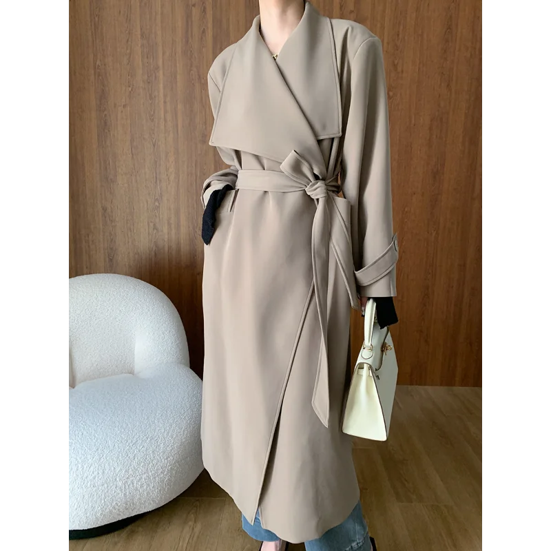 Women Khaki Large Lapel Trench Long Coat Long Sleeves Casual Loose Black Versatile Chic Autumn French Elegant Office Lady Coat
Women Khaki Large Lapel Trench Long Coat Long Sleeves Casual Loose Black Versatile Chic Autumn French Elegant Office Lady Coat