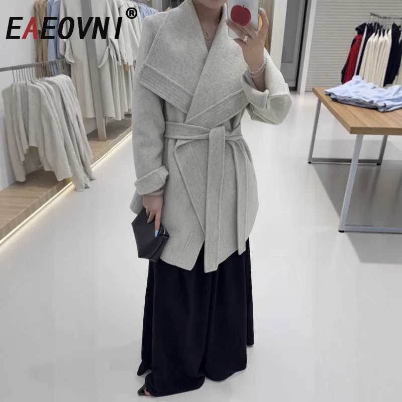 EAEOVNI 100% Wool Coat Women Fashion Lapel Solid Color Mid Length Belt Gathered Waist Jacket Temperament Autumn Winter New
EAEOVNI 100% Wool Coat Women Fashion Lapel Solid Color Mid Length Belt Gathered Waist Jacket Temperament Autumn Winter New