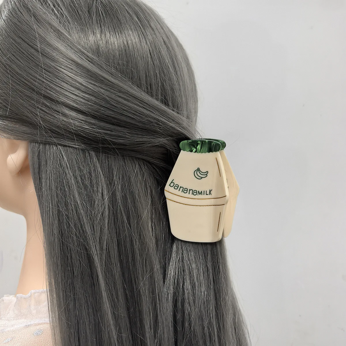 NEW Creative Banana Milk Bottle Hair Claw Eco-friendly Acetate Claw Clips INS Trendy Hair Clips for Women Girls Hair Accessories
NEW Creative Banana Milk Bottle Hair Claw Eco-friendly Acetate Claw Clips INS Trendy Hair Clips for Women Girls Hair Accessories