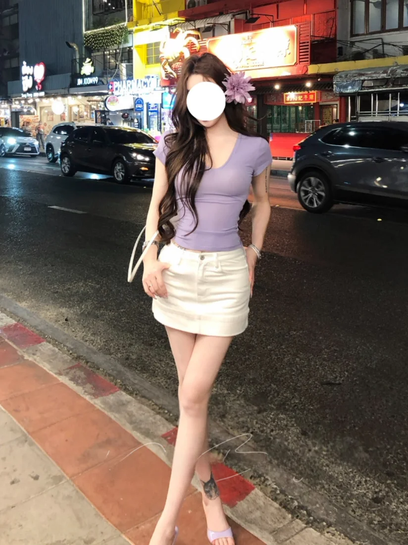 Slimming High Waist Denim Skirt Half Body Skirts Korean Style Full Hip A-Line Bodycon Shorts Women's Fashion Summer
Slimming High Waist Denim Skirt Half Body Skirts Korean Style Full Hip A-Line Bodycon Shorts Women's Fashion Summer
