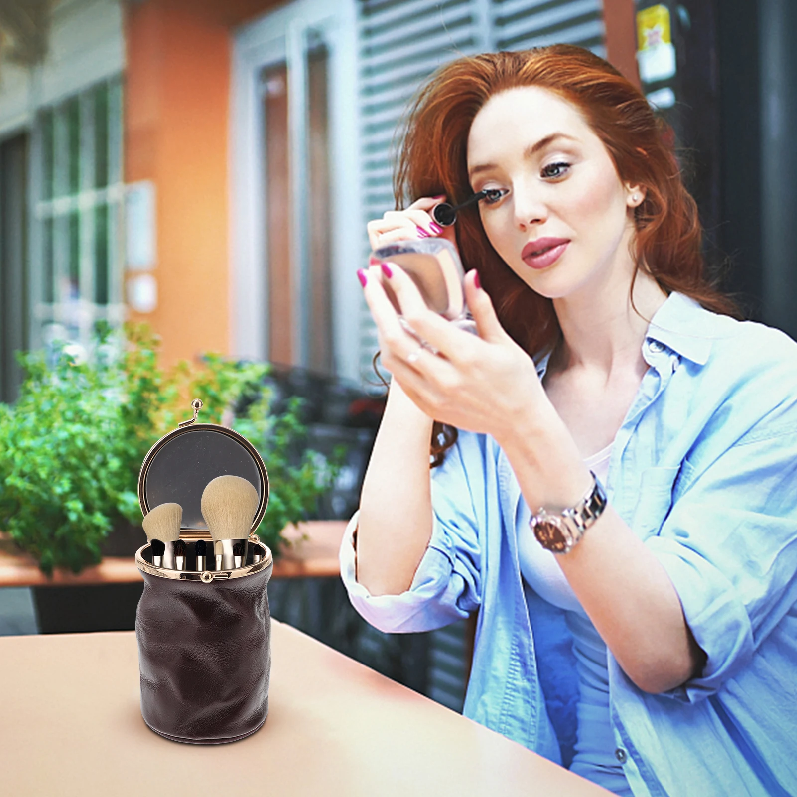 1Pcs Mini Lipstick Bag Makeup Bag Portable Retro Delicate Texture Fits Pockets Purse Briefcase Sleeve Simple Safe
1Pcs Mini Lipstick Bag Makeup Bag Portable Retro Delicate Texture Fits Pockets Purse Briefcase Sleeve Simple Safe