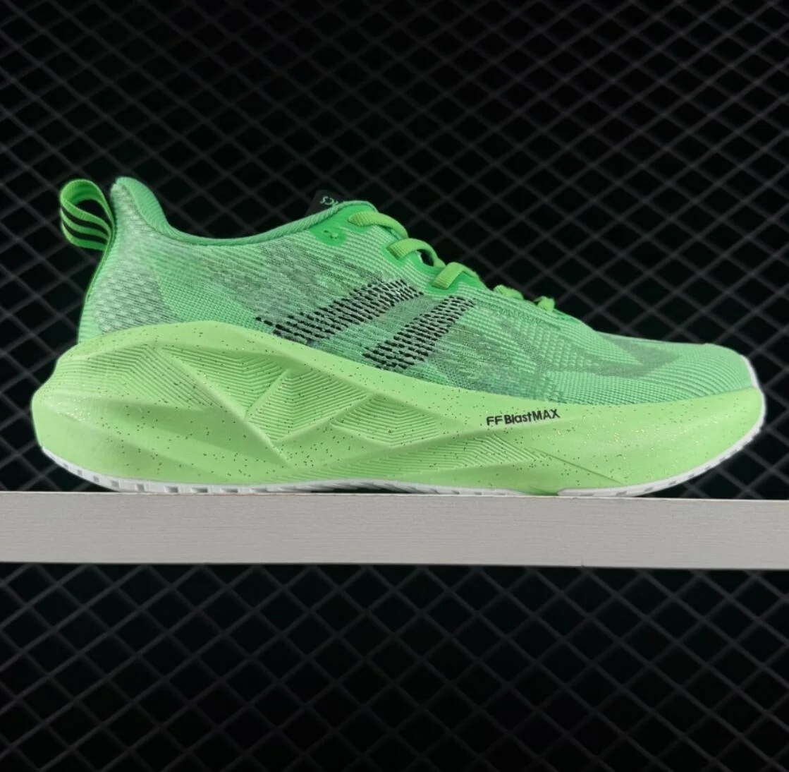 Spring and Autumn Men Women Shockproof Runner Shoes Unisex Breathable Ultralight Running Cushion Casual Sneakers seohS asicseS
Spring and Autumn Men Women Shockproof Runner Shoes Unisex Breathable Ultralight Running Cushion Casual Sneakers seohS asicseS