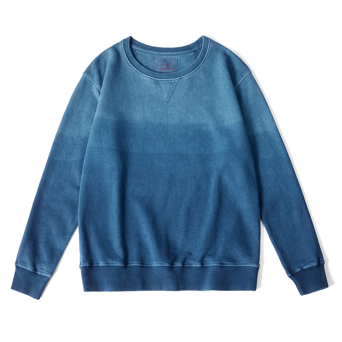450gsm Botanical Indigo Tie-Dye Heavyweight Sweatshirt - Men's Washed Gradient Crewneck Pullover Vintage Distressed Style
450gsm Botanical Indigo Tie-Dye Heavyweight Sweatshirt - Men's Washed Gradient Crewneck Pullover Vintage Distressed Style