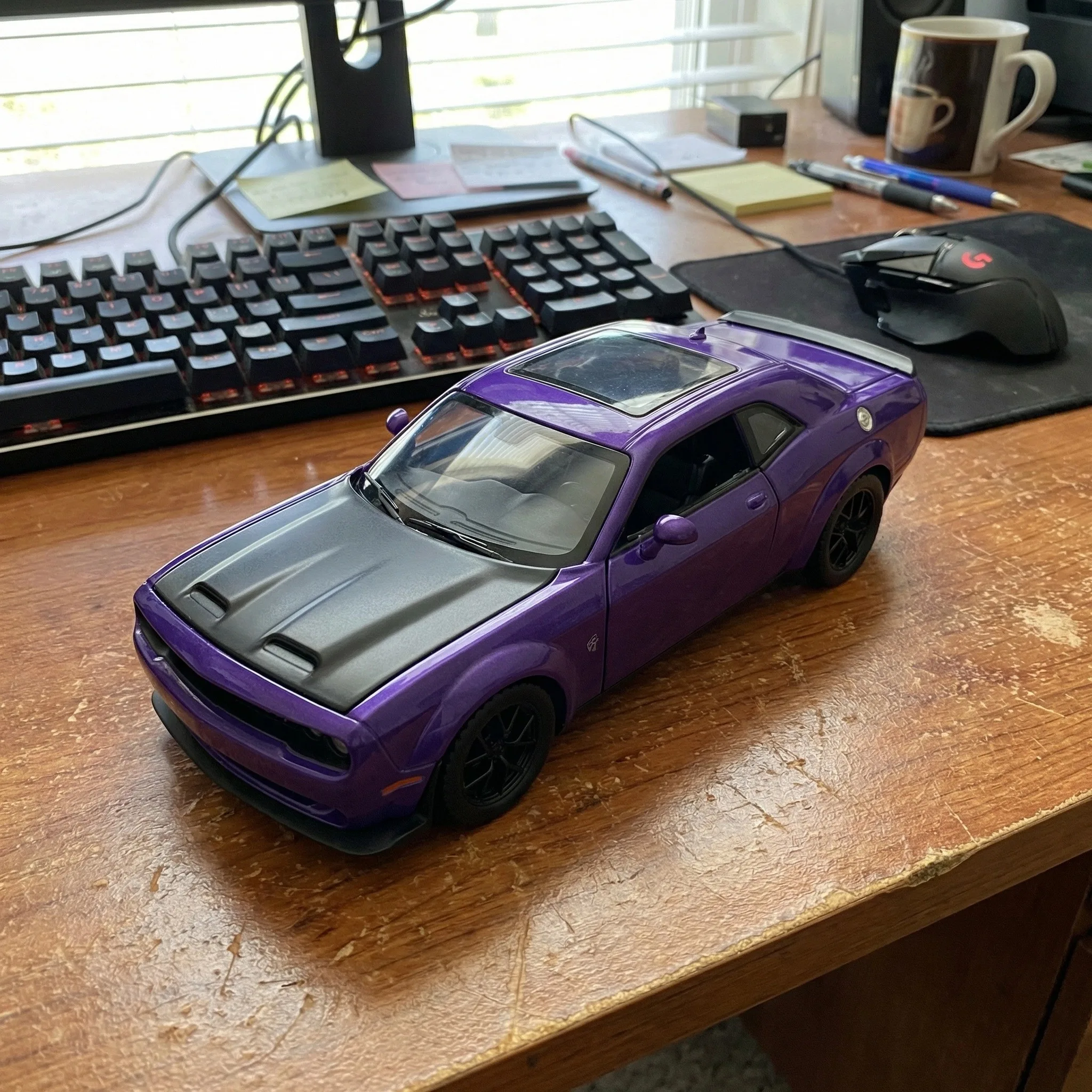 Масштабная модель автомобиля Dodge Charger 1970 Hellcat Viper Supercar 1:32 из литого металла, украшение для дома, настольный декор, подарок на день рождения
Масштабная модель автомобиля Dodge Charger 1970 Hellcat Viper Supercar 1:32 из литого металла, украшение для дома, настольный декор, подарок на день рождения