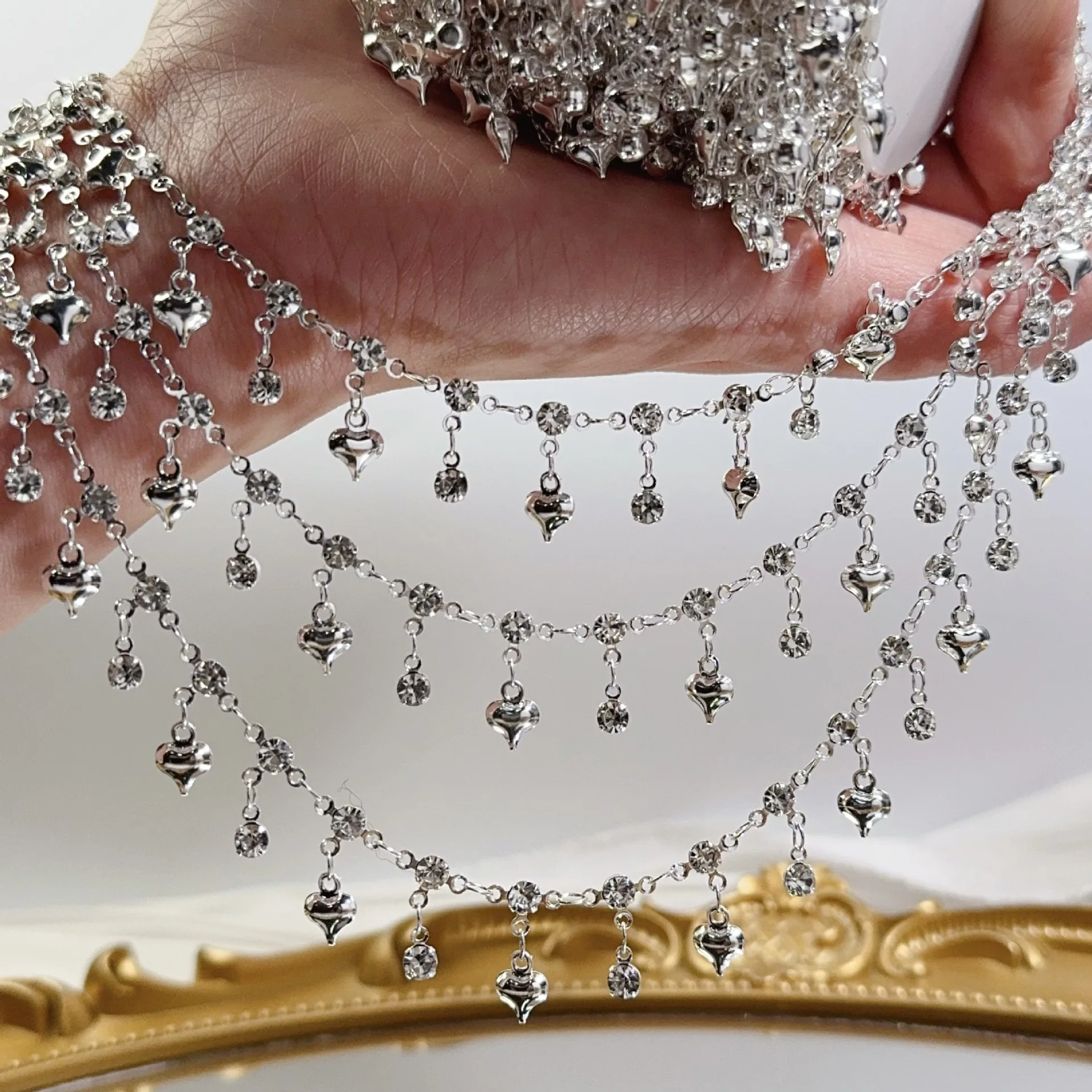 Wholesale 10 Meters Sweet heart Chains Crystal Copper Link handmade Bracelet Necklace DIY Jewelry Making Decoration Party Chains
Wholesale 10 Meters Sweet heart Chains Crystal Copper Link handmade Bracelet Necklace DIY Jewelry Making Decoration Party Chains