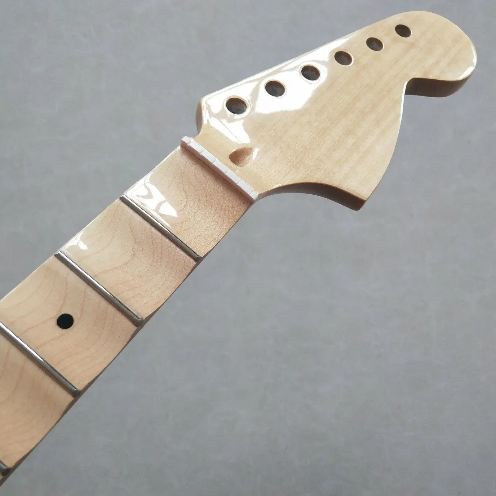 Gloss Big head Full scalloped Guitar neck Replace 22 Fret 25.5in Maple Fretboard
Gloss Big head Full scalloped Guitar neck Replace 22 Fret 25.5in Maple Fretboard