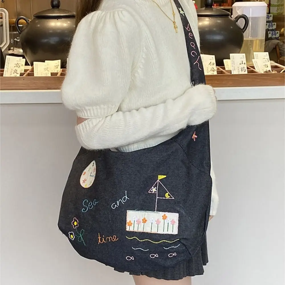 Cloth Denim Canvas Bag Korean Style Large Capacity Cartoon Pattern Shoulder Bag Handbag Retro Embroidery Tote Bag Outdoor
Cloth Denim Canvas Bag Korean Style Large Capacity Cartoon Pattern Shoulder Bag Handbag Retro Embroidery Tote Bag Outdoor