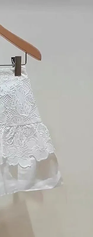 White Women Ruffle V-Neck Lace Flowers Embroidery Hollow Out Sleeveless Lace Up Shirt + High Waist Mini Skirt
White Women Ruffle V-Neck Lace Flowers Embroidery Hollow Out Sleeveless Lace Up Shirt + High Waist Mini Skirt