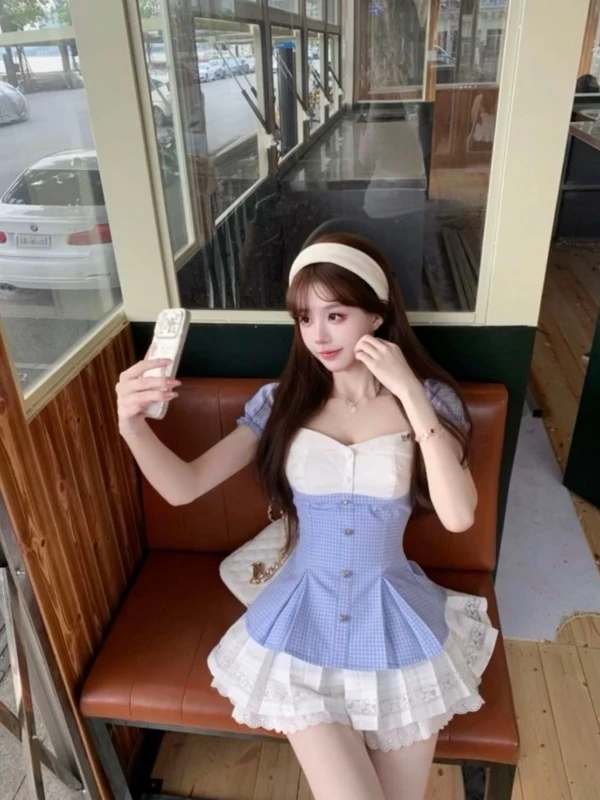Korean Style Girl's Plaid Splicing Fake Two-Piece Shirt Puffy Cake Skirt Two-Piece Set Women Summer Short Sleeve Shirt
Korean Style Girl's Plaid Splicing Fake Two-Piece Shirt Puffy Cake Skirt Two-Piece Set Women Summer Short Sleeve Shirt