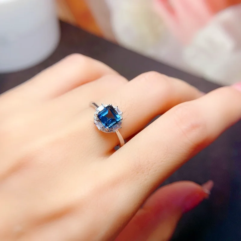 Natural London Blue Topaz Ring 6*6mm Gemstone Fashion Ladies Genuine Sterling Silver Luxury Fine Jewelry Birthstone Gift
Natural London Blue Topaz Ring 6*6mm Gemstone Fashion Ladies Genuine Sterling Silver Luxury Fine Jewelry Birthstone Gift