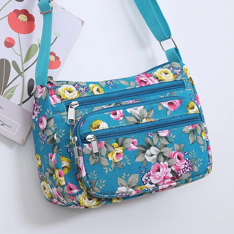 Fashionable women's new printed shoulder bag, lightweight outdoor casual travel crossbody bag for middle-aged mothers
Fashionable women's new printed shoulder bag, lightweight outdoor casual travel crossbody bag for middle-aged mothers