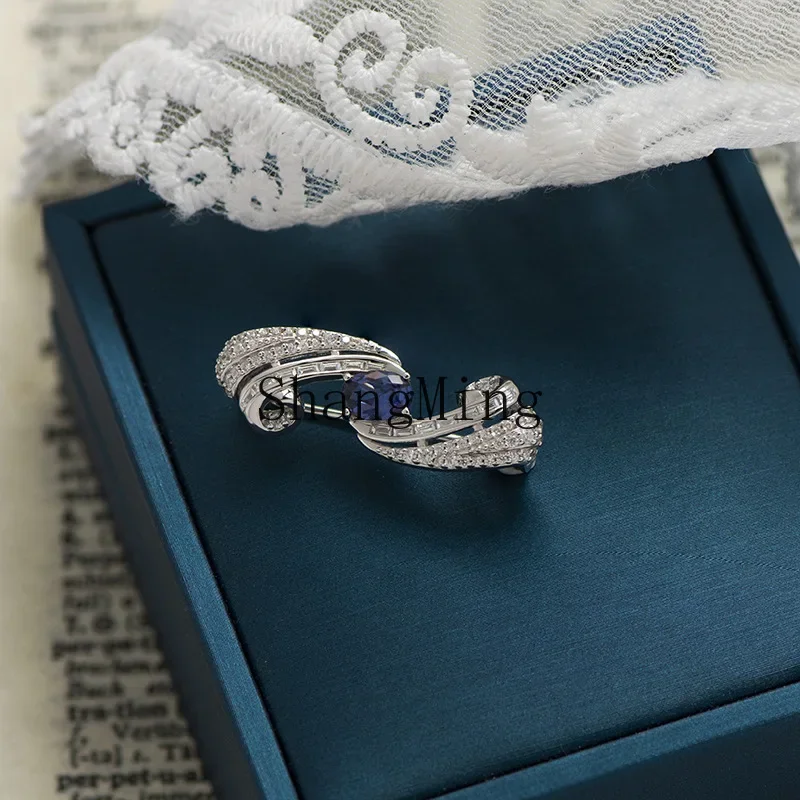 CLL new retro simple brooch about blue corundum S925 sterling silver gold-plated fashion versatile pin accessories holiday gifts
CLL new retro simple brooch about blue corundum S925 sterling silver gold-plated fashion versatile pin accessories holiday gifts