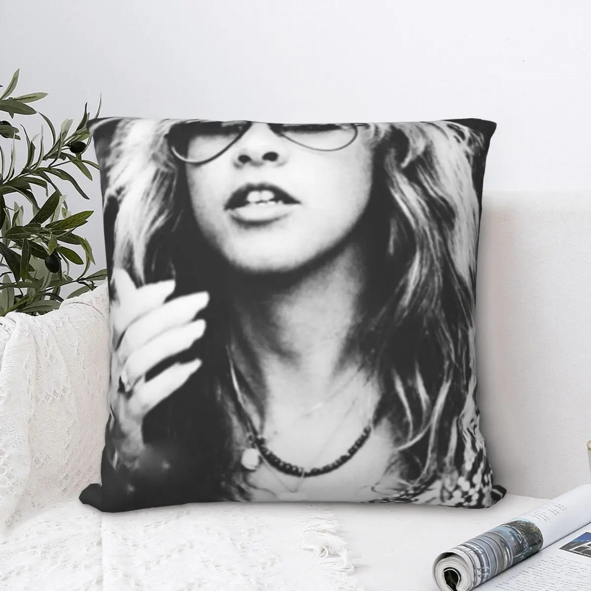 Квадратная наволочка Stevie-nick Rock для фанатов, наволочка из полиэстера, бархатная Наволочка на молнии, декоративная комфортная наволочка для дома и автомобиля
Квадратная наволочка Stevie-nick Rock для фанатов, наволочка из полиэстера, бархатная Наволочка на молнии, декоративная комфортная наволочка для дома и автомобиля