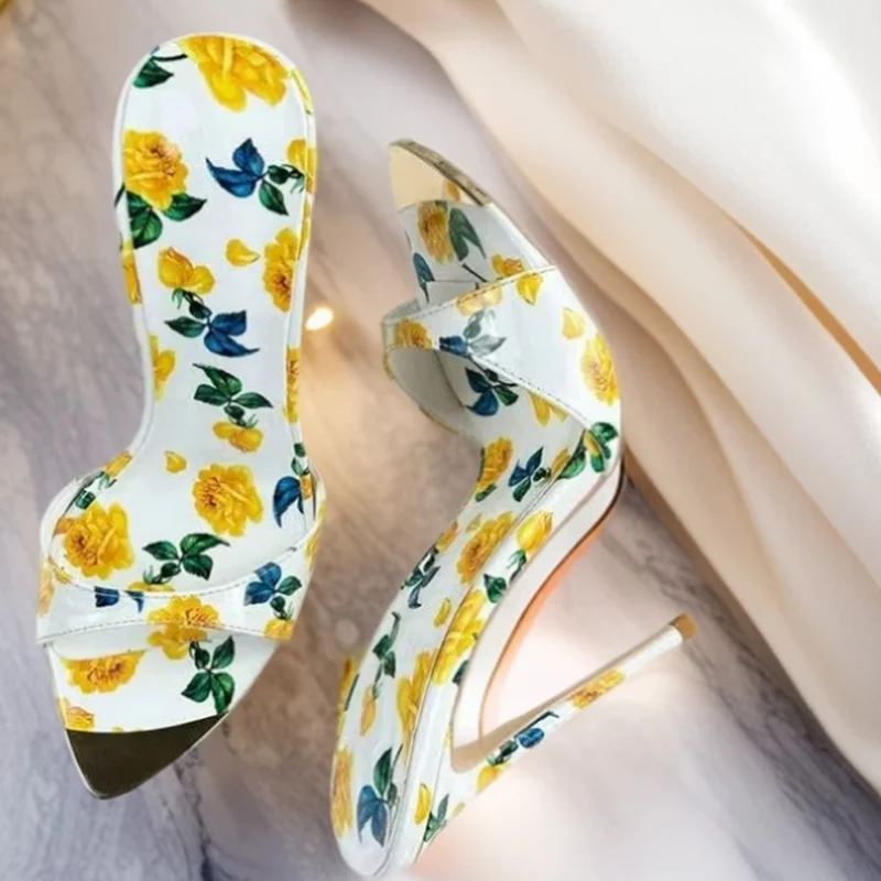 Современные туфли на высоком каблуке с цветочным принтом, металлические тапочки без шнуровки с острым носком на шпильке 12 см, красные, фиолетовые, с цветочным узором 
Современные туфли на высоком каблуке с цветочным принтом, металлические тапочки без шнуровки с острым носком на шпильке 12 см, красные, фиолетовые, с цветочным узором