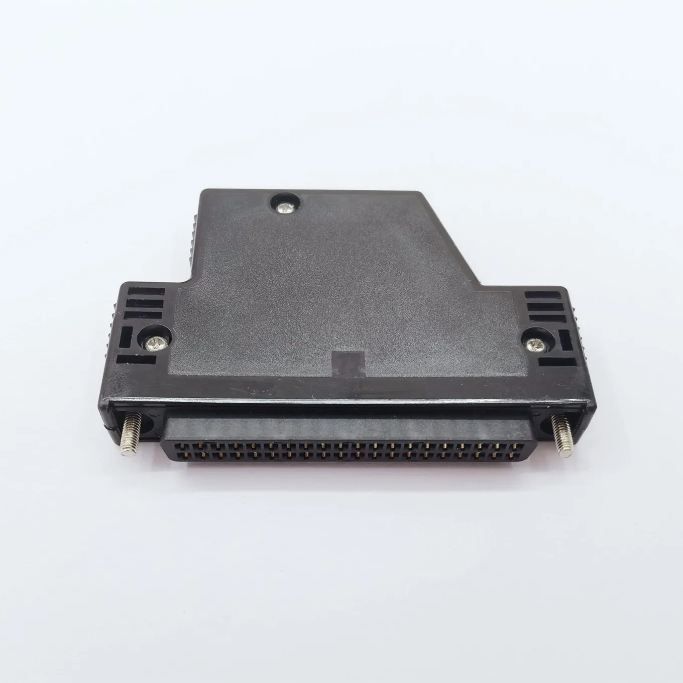 Original new 100% A6CON4 A6CON4 C500-CE404 diagonal outlet connector 40-core
Original new 100% A6CON4 A6CON4 C500-CE404 diagonal outlet connector 40-core