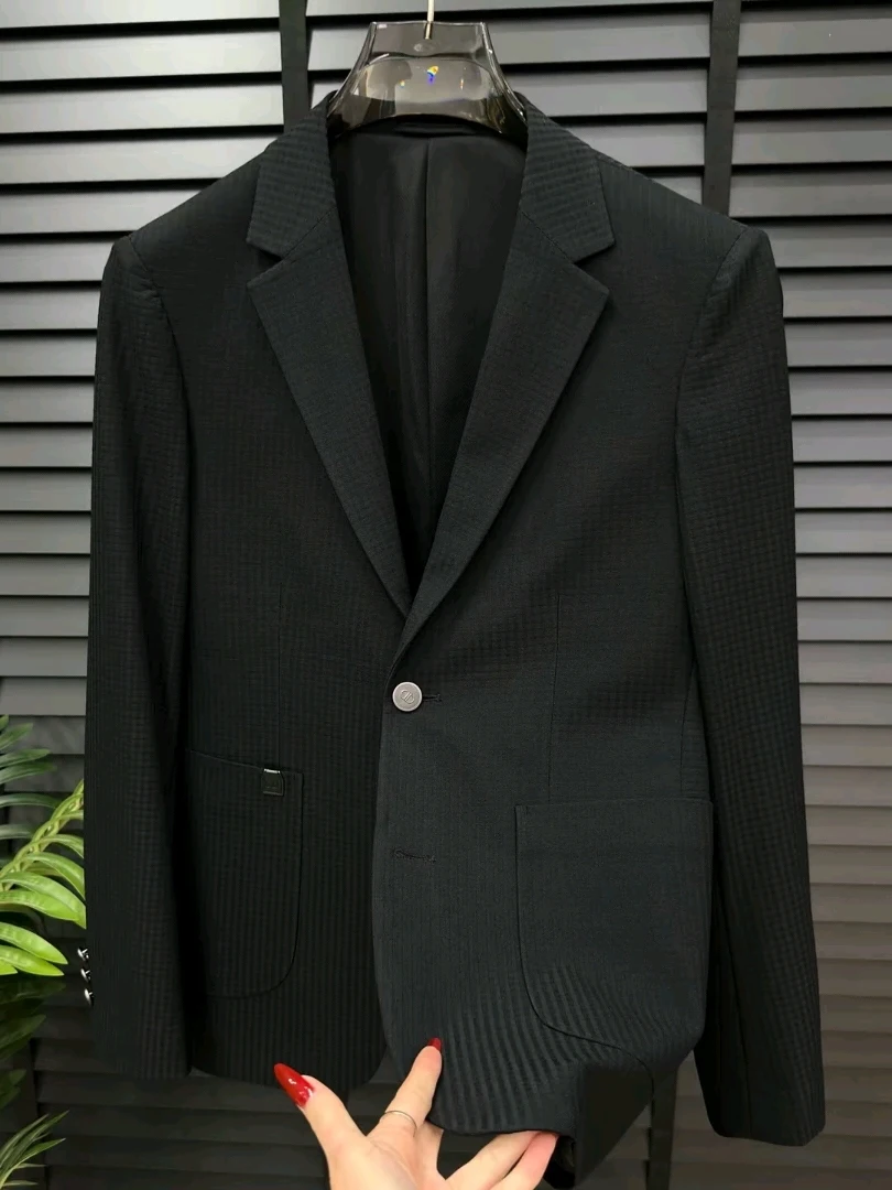 Высококачественный мужской повседневный костюм для весны и осени: модный, универсальный, приталенный, деловой, стильный, с антибактериальной защитой
Высококачественный мужской повседневный костюм для весны и осени: модный, универсальный, приталенный, деловой, стильный, с антибактериальной защитой