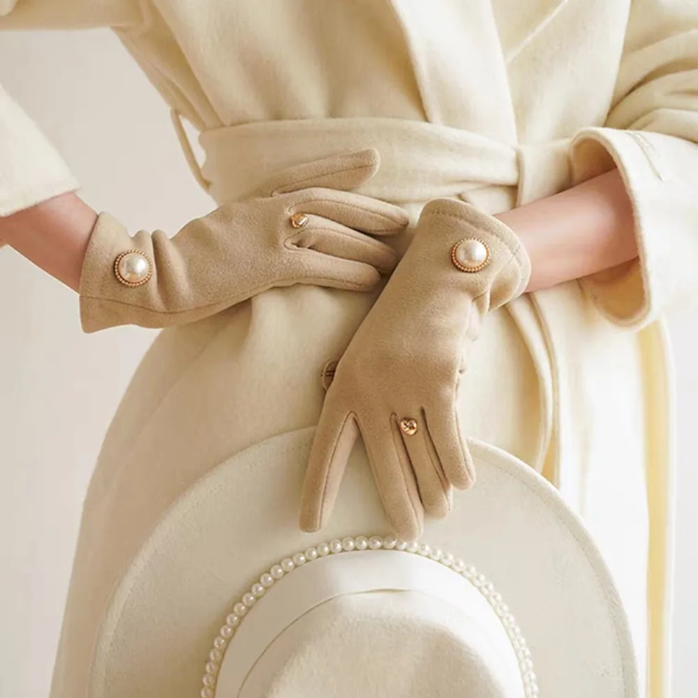 Универсальные бархатные зимние велосипедные перчатки с жемчужным сердцем, женские варежки, ветрозащитные мягкие перчатки для девочек
Универсальные бархатные зимние велосипедные перчатки с жемчужным сердцем, женские варежки, ветрозащитные мягкие перчатки для девочек