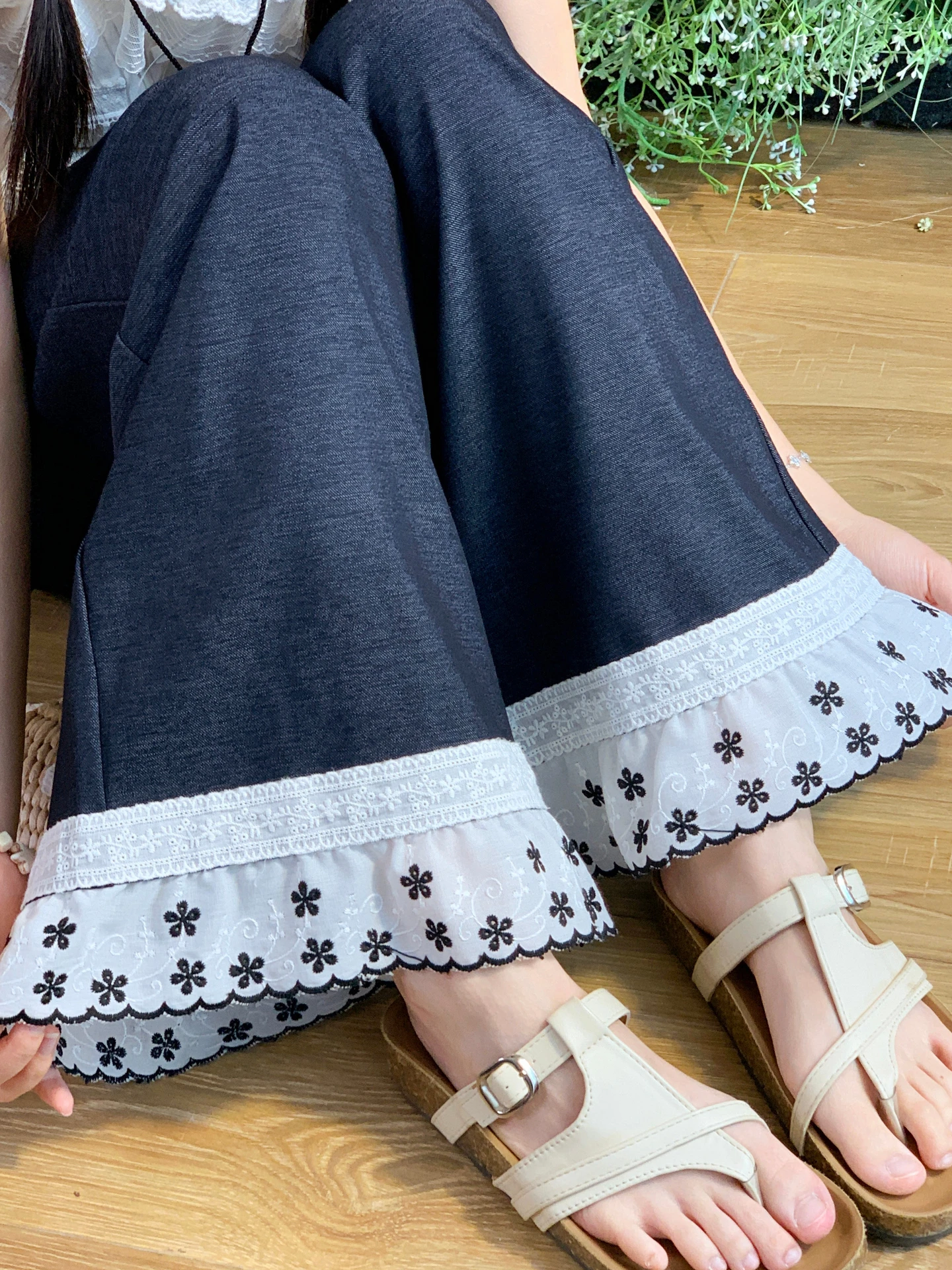 Sweet Style High Waist Loose Fit Straight Leg Jeans Women's Summer New Arrival Denim Look Casual Comfortable Floral Pattern
Sweet Style High Waist Loose Fit Straight Leg Jeans Women's Summer New Arrival Denim Look Casual Comfortable Floral Pattern