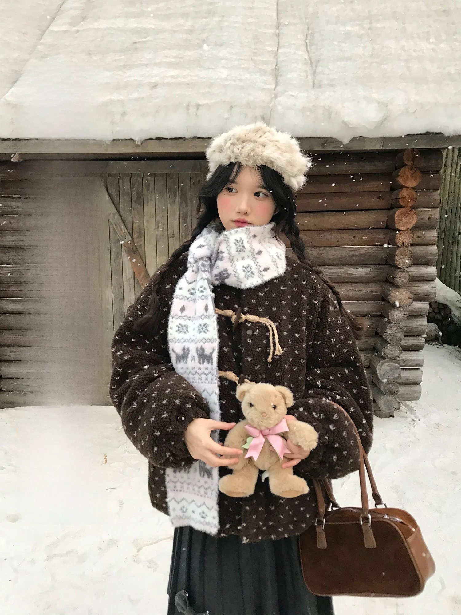 Женская зимняя куртка Bibi Bency с 90% белым утиным пухом и отделкой из меха ягненка, теплая верхняя одежда, свободный крой, стандартная длина
Женская зимняя куртка Bibi Bency с 90% белым утиным пухом и отделкой из меха ягненка, теплая верхняя одежда, свободный крой, стандартная длина