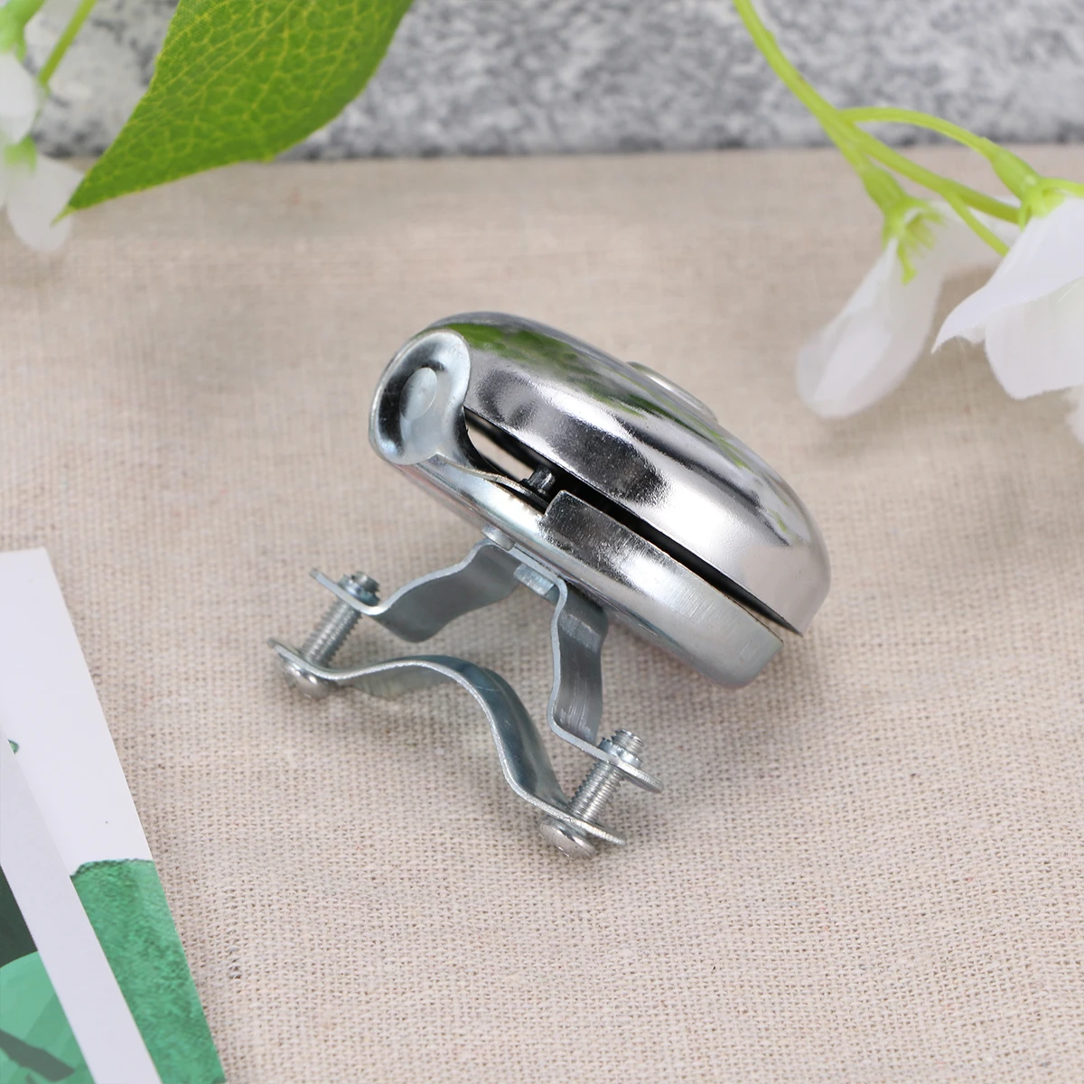 Metal Bike Bell Ring Handlebar Horn Alarm Warning Rustproof For Folding Kids Bikes Bell
Metal Bike Bell Ring Handlebar Horn Alarm Warning Rustproof For Folding Kids Bikes Bell