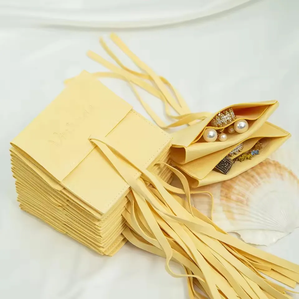 100Pcs Personalized Logo Microfiber Velvet Jewelry Bag Present Rings Necklace Christmas Wedding Gift Packaging Envelope Pouches
100Pcs Personalized Logo Microfiber Velvet Jewelry Bag Present Rings Necklace Christmas Wedding Gift Packaging Envelope Pouches