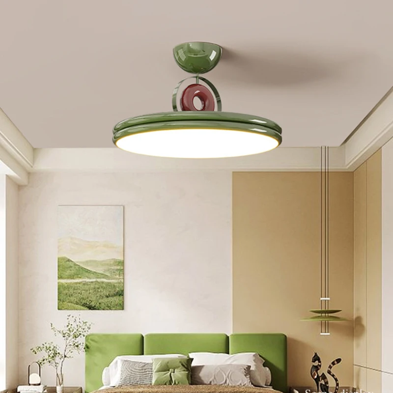 Потолочный светильник в скандинавском стиле, светодиодный зеленый, серебристый, круглый светильник с летающей тарелкой, современная спальня, гостиная, декоративная лампа для детской комнаты
Потолочный светильник в скандинавском стиле, светодиодный зеленый, серебристый, круглый светильник с летающей тарелкой, современная спальня, гостиная, декоративная лампа для детской комнаты