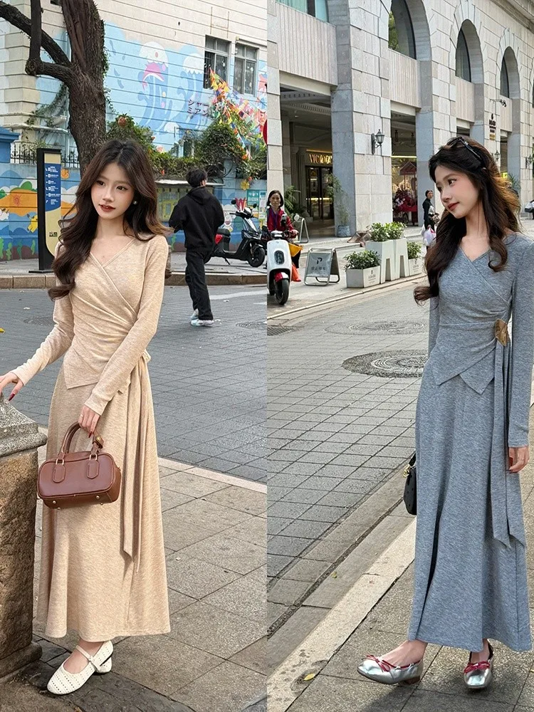 High Waist Asymmetric Skirt And Top Set with V-Ne Pleats And Belt Design for Slimming Effect Spring Faion Women's Outfit
High Waist Asymmetric Skirt And Top Set with V-Ne Pleats And Belt Design for Slimming Effect Spring Faion Women's Outfit