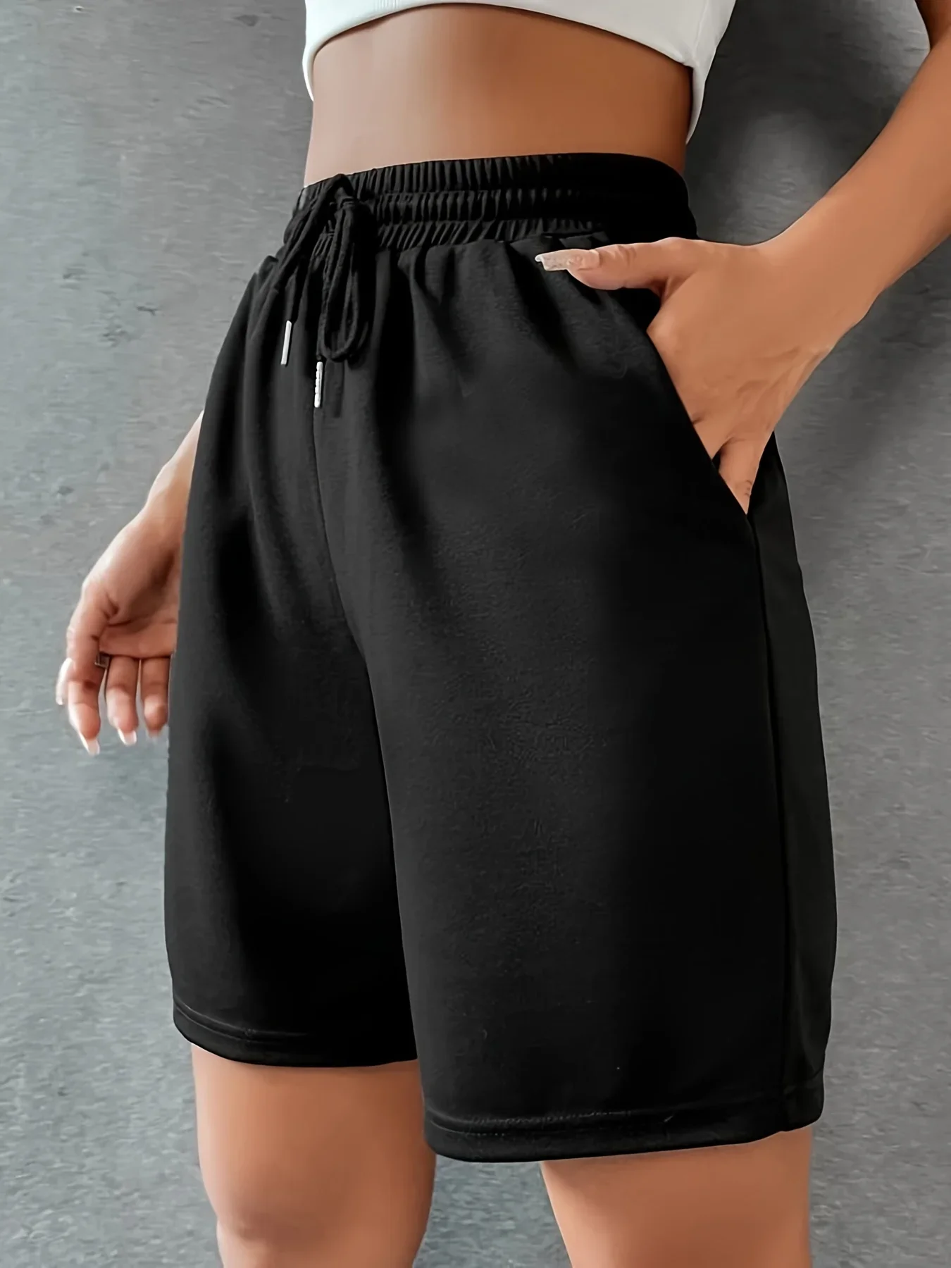 Women's sports shorts and sweatpants solid color pants with pockets and drawstrings loose knitted sweatpants
Women's sports shorts and sweatpants solid color pants with pockets and drawstrings loose knitted sweatpants