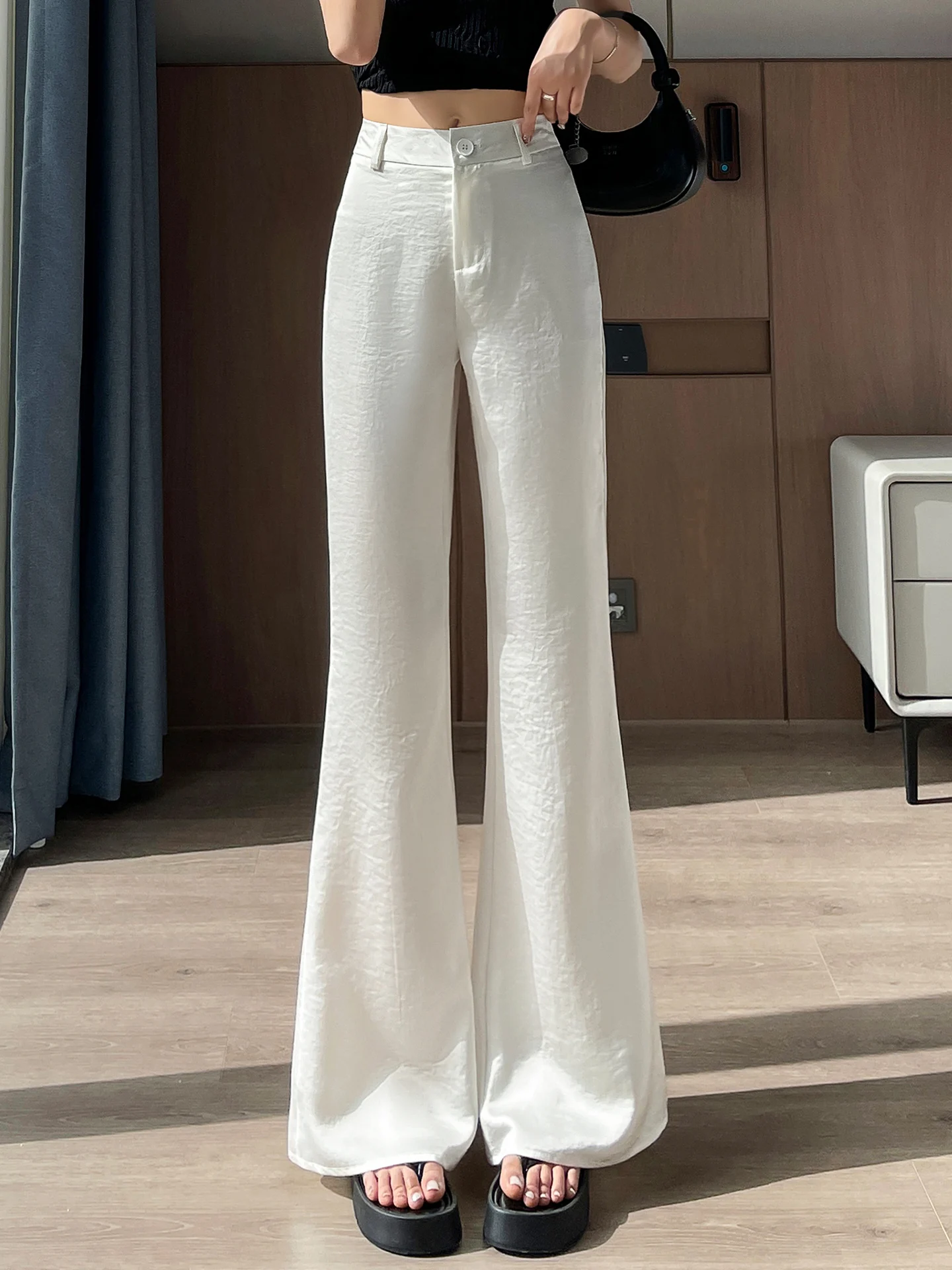 Ice Silk Acetate Bell Bottom Pants Women Summer Thin Satin Drape Sun Protection Casual Slimming Floor Length Pants
Ice Silk Acetate Bell Bottom Pants Women Summer Thin Satin Drape Sun Protection Casual Slimming Floor Length Pants