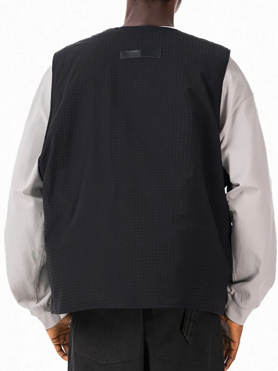Loose and Casual Sleeveless Jacket Workwear Style Autumn and Winter Asymmetric Quilted Vest for Men
Loose and Casual Sleeveless Jacket Workwear Style Autumn and Winter Asymmetric Quilted Vest for Men