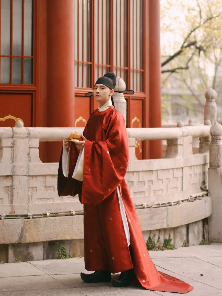 Ele round Ne Hanfu Dr for Women in Polyester Fabric with Embroidered Gold Tead Long Sve Floor Length Chinese Sle
Ele round Ne Hanfu Dr for Women in Polyester Fabric with Embroidered Gold Tead Long Sve Floor Length Chinese Sle