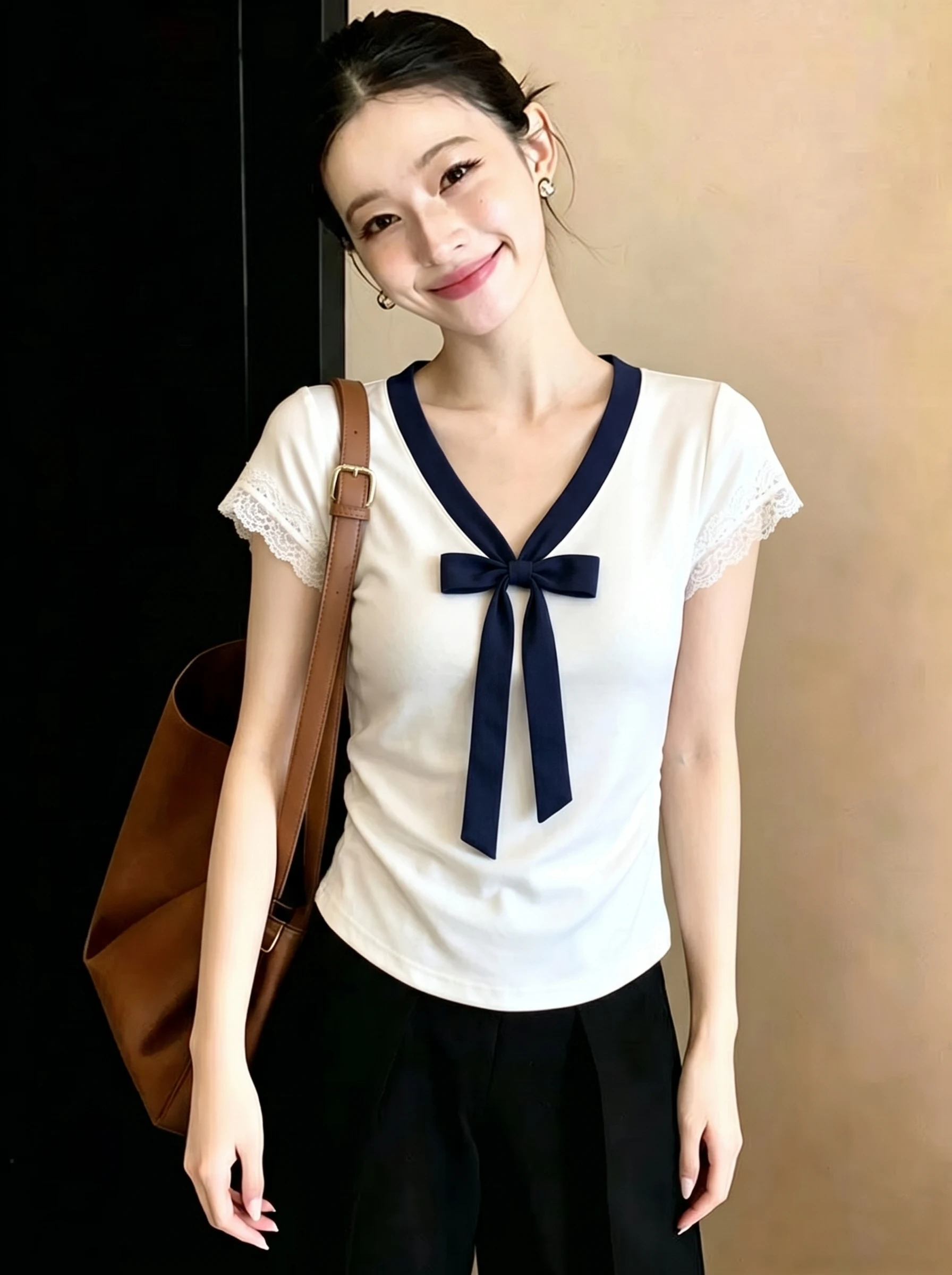 Sweet Korean Style V-Neck T-Shirt Women's Casual Loose Fit Short Sleeve Waist-Cinched Knot Top for Summer
Sweet Korean Style V-Neck T-Shirt Women's Casual Loose Fit Short Sleeve Waist-Cinched Knot Top for Summer
