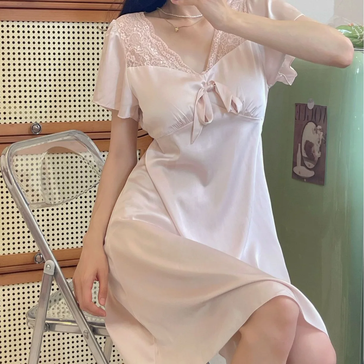 Female Nightgown Sexy Patchwork Lace Nightdress Sleepwear Spring Summer Silk Satin Sleepwear Loose Casual Homewear Lounge Wear
Female Nightgown Sexy Patchwork Lace Nightdress Sleepwear Spring Summer Silk Satin Sleepwear Loose Casual Homewear Lounge Wear