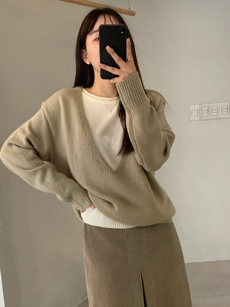 Korean Faion round Ne Pullover Knitted Loose Women's Sweater Autumn Winter Lazy Sle High End Feeling Loose Fit Top 
Korean Faion round Ne Pullover Knitted Loose Women's Sweater Autumn Winter Lazy Sle High End Feeling Loose Fit Top