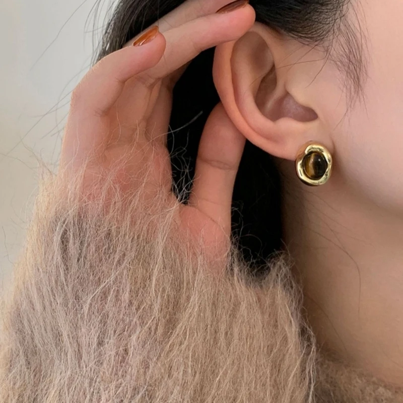 573B Stylish Tigers Eye Stone Earrings Metal Jewelry For Autumn Winter Outfit Pairing
573B Stylish Tigers Eye Stone Earrings Metal Jewelry For Autumn Winter Outfit Pairing