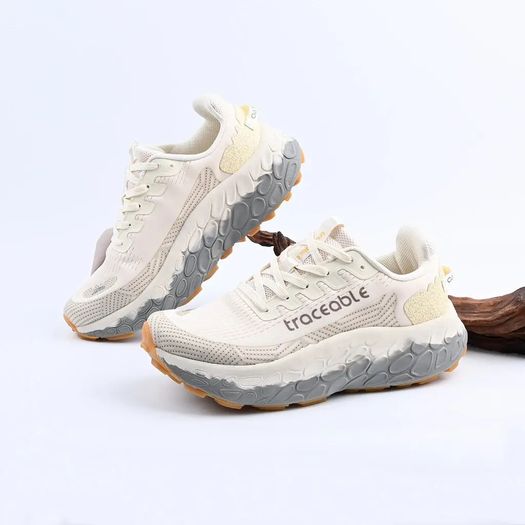 New high quality men's full palm carbon plate professional training shoes Lightweight wear-resistant trail running shoes
New high quality men's full palm carbon plate professional training shoes Lightweight wear-resistant trail running shoes