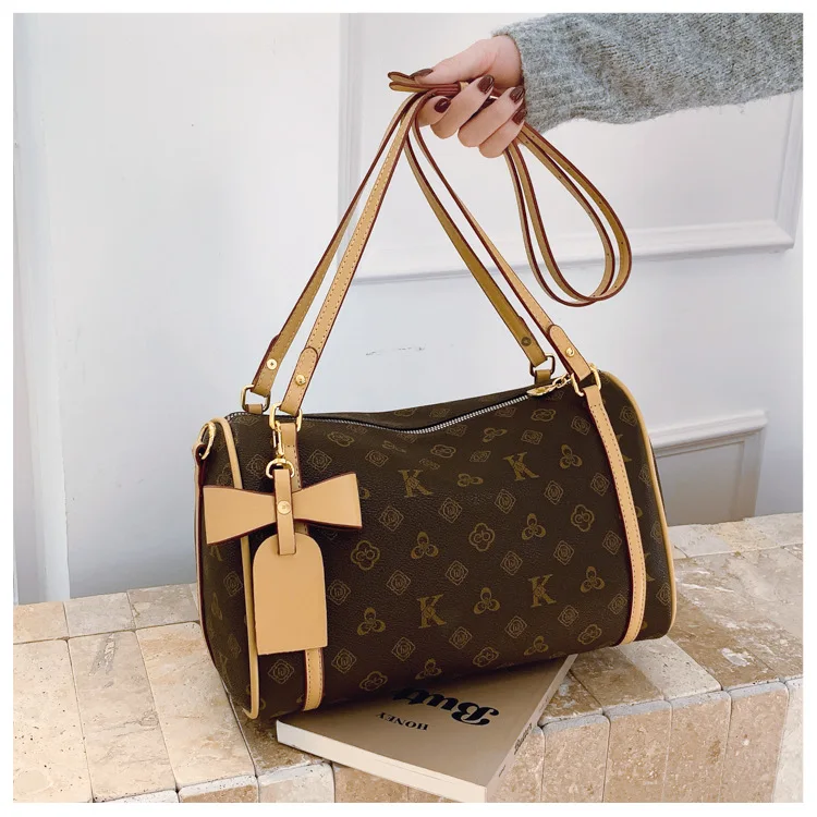 1 шт. 2026 Модная женская сумка с принтом - модный вид, повседневная и универсальная, на плечо/крест - боди, идеально подходит для поездок на работу
1 шт. 2026 Модная женская сумка с принтом - модный вид, повседневная и универсальная, на плечо/крест - боди, идеально подходит для поездок на работу