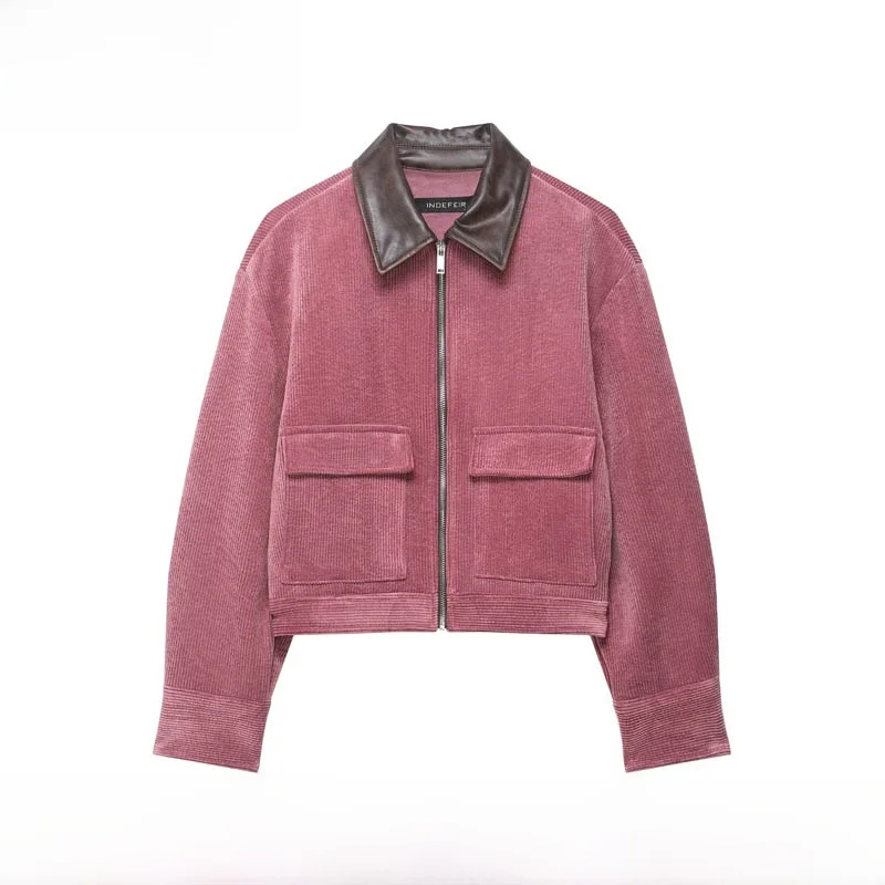 Новинка осенне-зимнего сезона: Женское пальто с кожаными вставками и воротником, свободного кроя, из полиэстера, теплое, с длинными рукавами, в уличном стиле
Новинка осенне-зимнего сезона: Женское пальто с кожаными вставками и воротником, свободного кроя, из полиэстера, теплое, с длинными рукавами, в уличном стиле