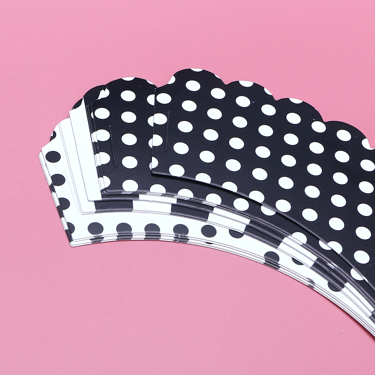 50 Pcs Quality Food Cupcake Holder Grade Paper Disposable Baking Cupcake Cups Cups Cake Wrappers Elegant Decorations
50 Pcs Quality Food Cupcake Holder Grade Paper Disposable Baking Cupcake Cups Cups Cake Wrappers Elegant Decorations