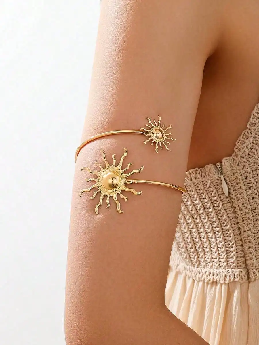 1pc Fashionable Minimalist Gold Metal Sun Arm Cuff, Versatile Accessory Suitable For Women, Vacation Wear
1pc Fashionable Minimalist Gold Metal Sun Arm Cuff, Versatile Accessory Suitable For Women, Vacation Wear