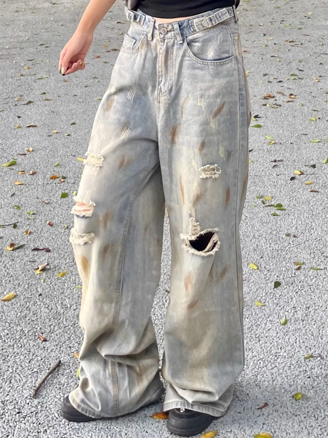 Streetwear Vintage Ripped Wide Leg Jeans Women summer Hip Hop American Retro Baggy Denim Pants
Streetwear Vintage Ripped Wide Leg Jeans Women summer Hip Hop American Retro Baggy Denim Pants