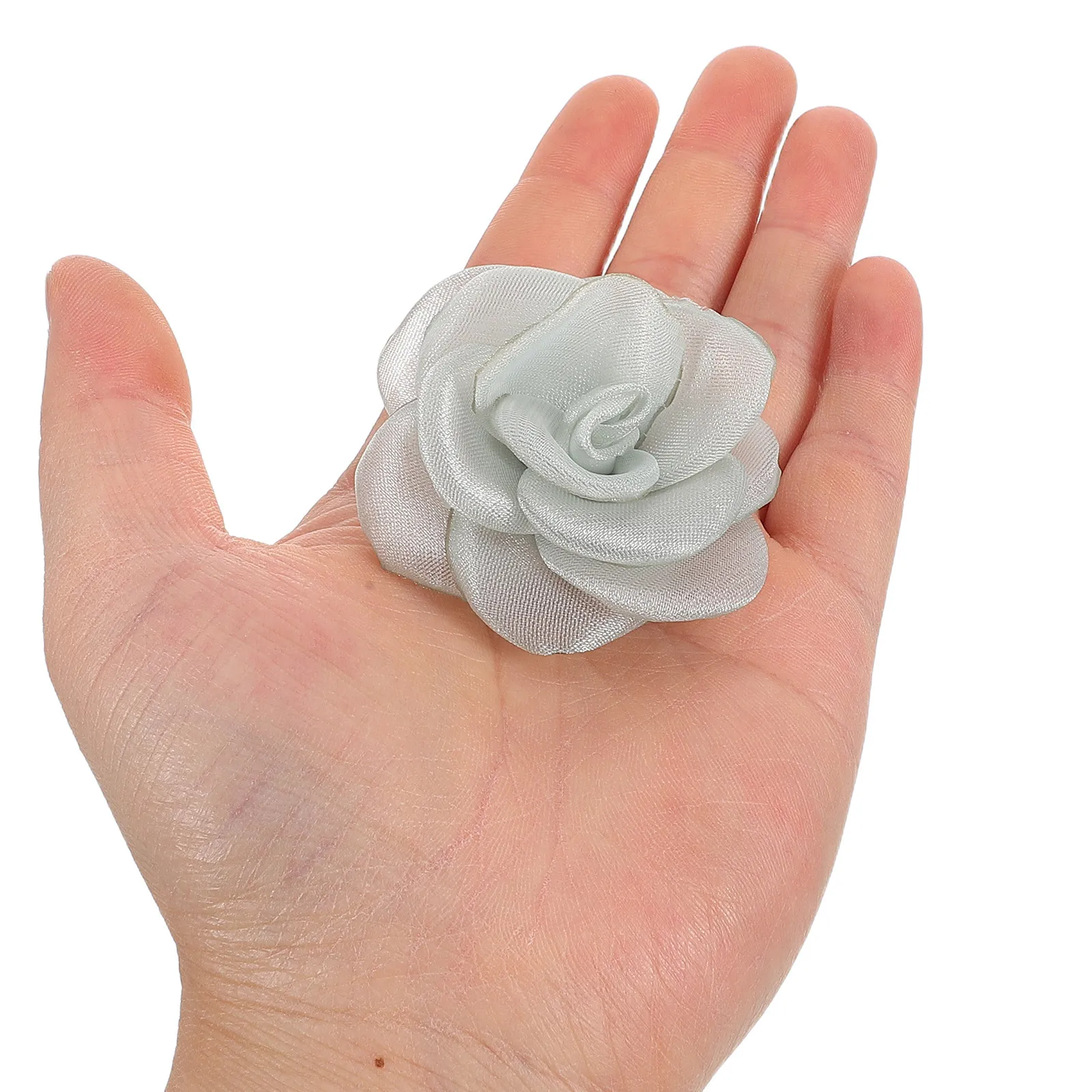 4Pcs Faux Rose Flower Heads Artificial Fabric Roses for DIY Crafts Wedding Party Home Decor Floral Arrangements
4Pcs Faux Rose Flower Heads Artificial Fabric Roses for DIY Crafts Wedding Party Home Decor Floral Arrangements