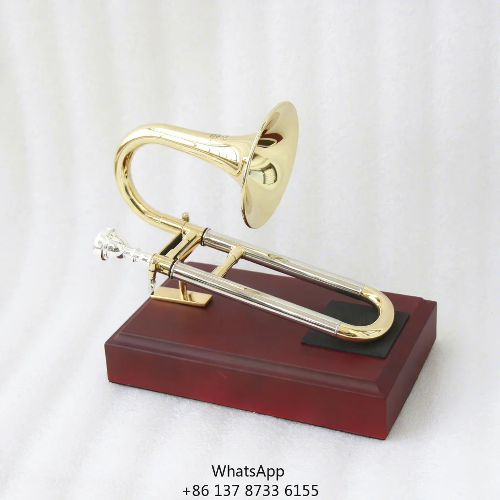 Hot Sell Piccolo Trombone Bb/A Or High Bb Tone Brass Body Cupronickel Full Slide Gold Lacquer Cloth Cover Foam Box
Hot Sell Piccolo Trombone Bb/A Or High Bb Tone Brass Body Cupronickel Full Slide Gold Lacquer Cloth Cover Foam Box
