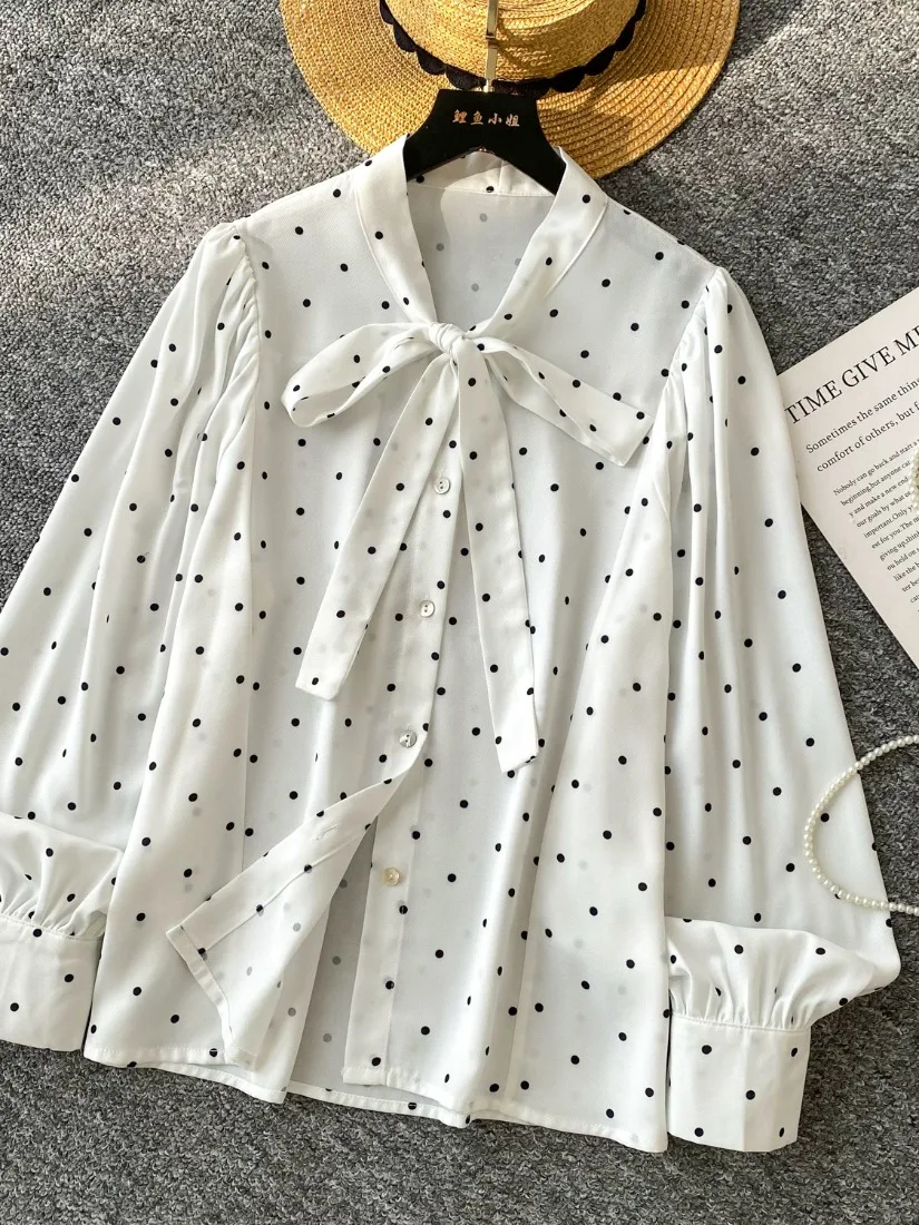 Foamlina Polka Dot Print Shirt Women Vintage Bow-tied Collar Lantern Sleeve Single Breasted Loose Shirt Female Casual Blouse Top
Foamlina Polka Dot Print Shirt Women Vintage Bow-tied Collar Lantern Sleeve Single Breasted Loose Shirt Female Casual Blouse Top
