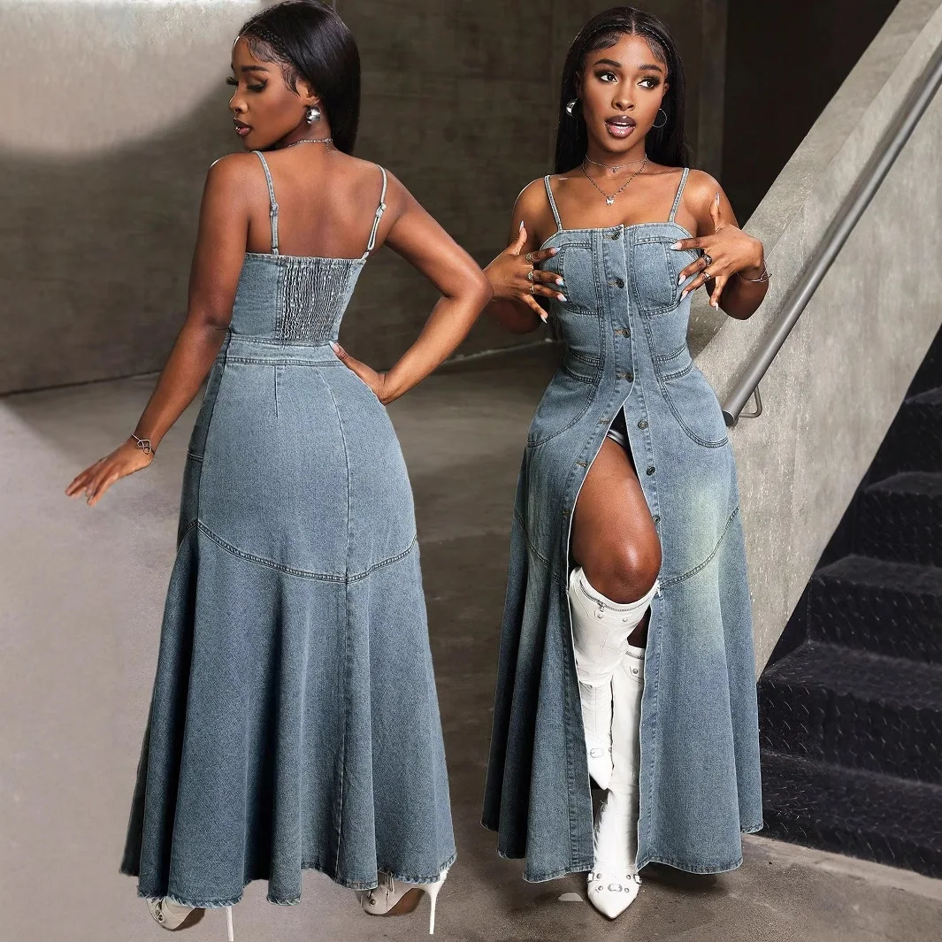 Fashionable and Temperament Slimming Denim Halter Dress.Spring and Summer New Single-breasted Button Design Long Dress for Women
Fashionable and Temperament Slimming Denim Halter Dress.Spring and Summer New Single-breasted Button Design Long Dress for Women