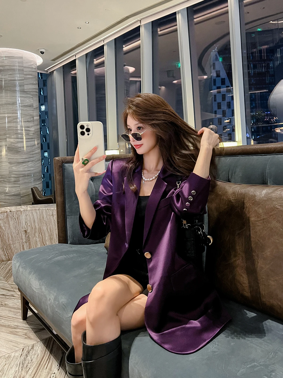 Faionable, широкий крой из ацетатного атласа, женский весенне-осенний новый свободный повседневный корейский вариант для офиса и поездок на работу
Faionable, широкий крой из ацетатного атласа, женский весенне-осенний новый свободный повседневный корейский вариант для офиса и поездок на работу