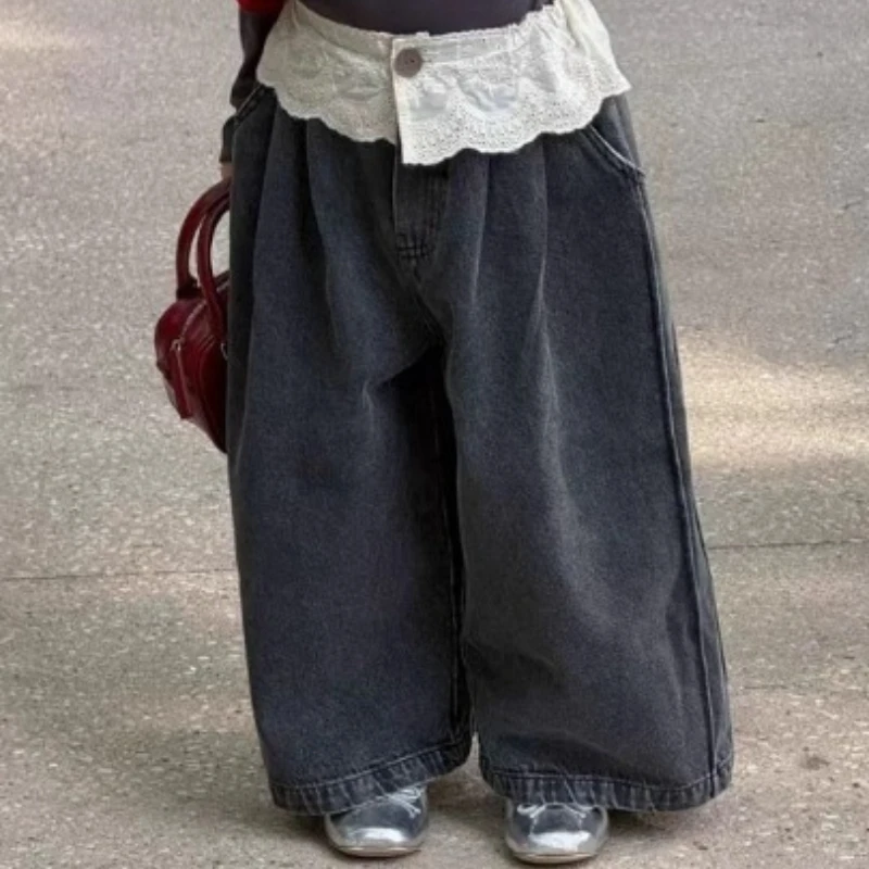 Брюки весной и осенью, новые детские свободные кружевные джинсы в корейском стиле для девочек, прямые широкие брюки, 2025 г.
Брюки весной и осенью, новые детские свободные кружевные джинсы в корейском стиле для девочек, прямые широкие брюки, 2025 г.