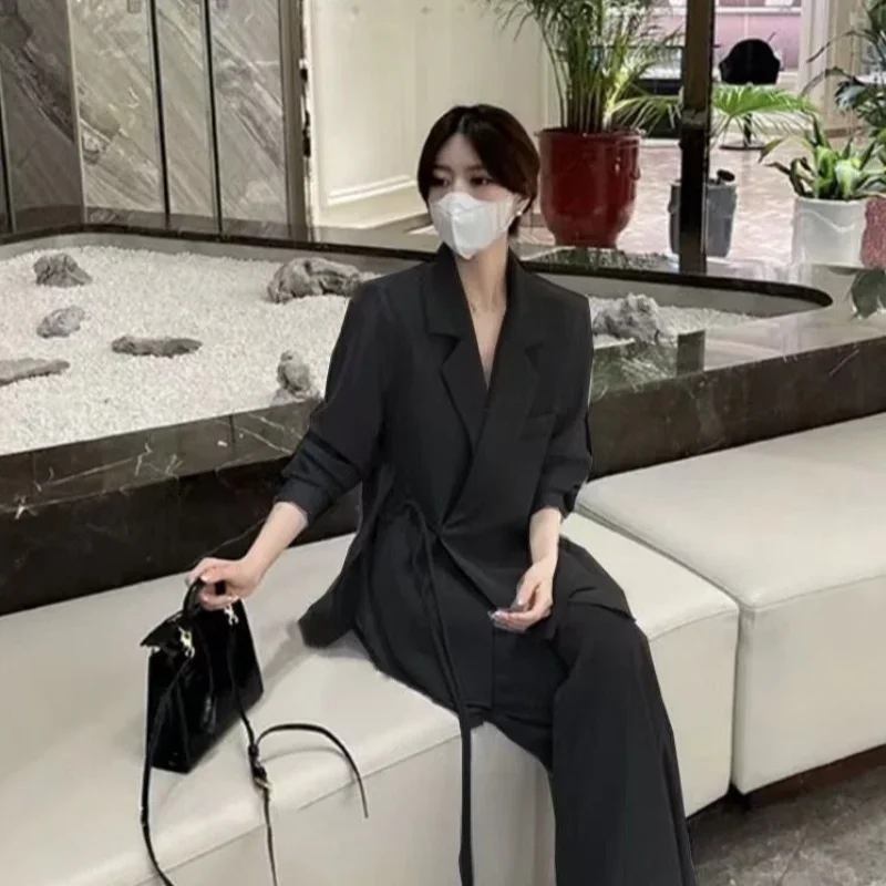 Large Size Sunscreen Slimming Coat Fake Two High-grade Suit Straight Leg Trousers Spring New Fat Mm Suit Suit Women's Clothing
Large Size Sunscreen Slimming Coat Fake Two High-grade Suit Straight Leg Trousers Spring New Fat Mm Suit Suit Women's Clothing