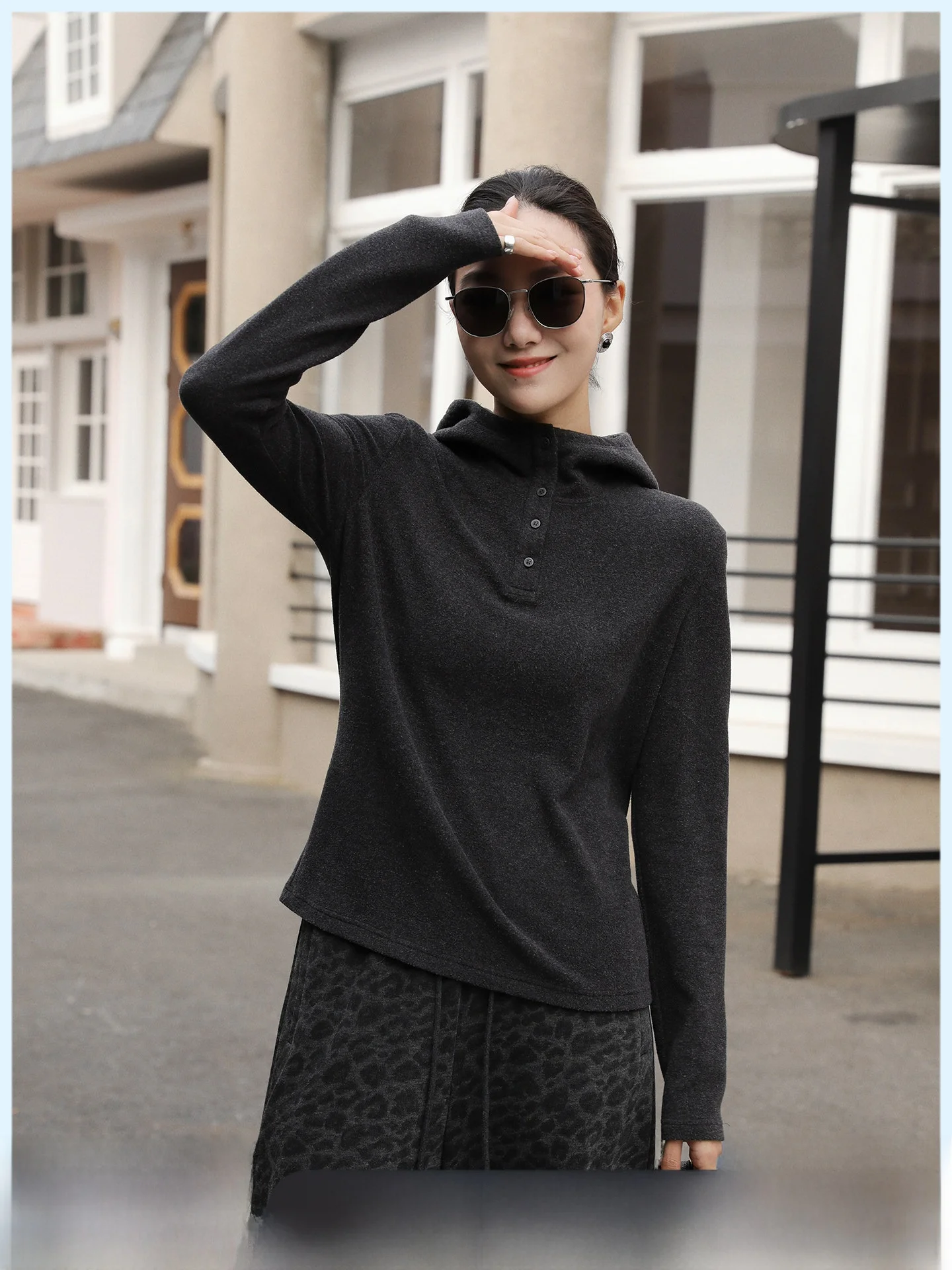 Women's Fleece Lined Knitwear Hooded Sweater Slim Fit Warmth Comfortable Winter New Style Cashmere Wool Blend Hoodie Coat
Women's Fleece Lined Knitwear Hooded Sweater Slim Fit Warmth Comfortable Winter New Style Cashmere Wool Blend Hoodie Coat